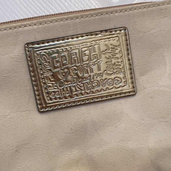 Vintage Coach Wristlet - Picture 4 of 5